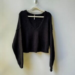 Free People Deep V-Neck Super Soft Black Sweater SZ XS